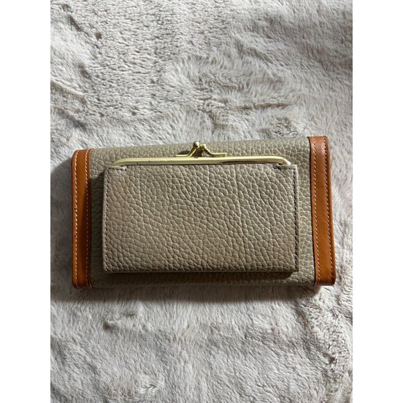 Dooney & Bourke Pebbled Leather Wallet W/ Coin Compartment & Card Slots - Picture 3 of 15